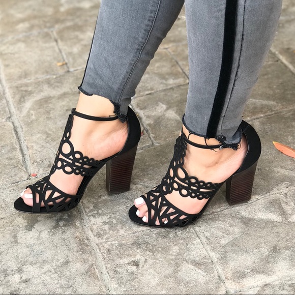 Geometric Cutouts Retro Block Heel Sandal - Picture 5 of 5